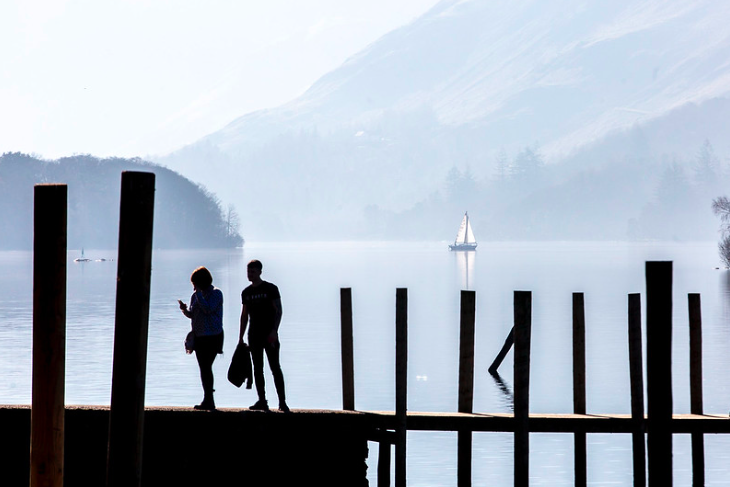 Lake District Couple Image by Stephen Garnett Photography prior to social distancing