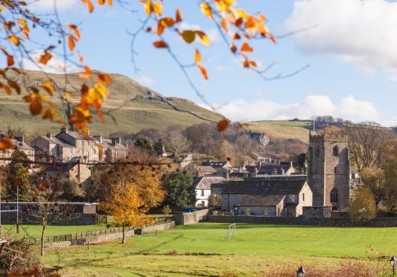 settle-church-and-houses