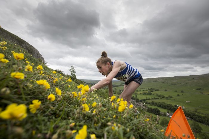 ‘Lung busting rawness’ of #FellRunning o...